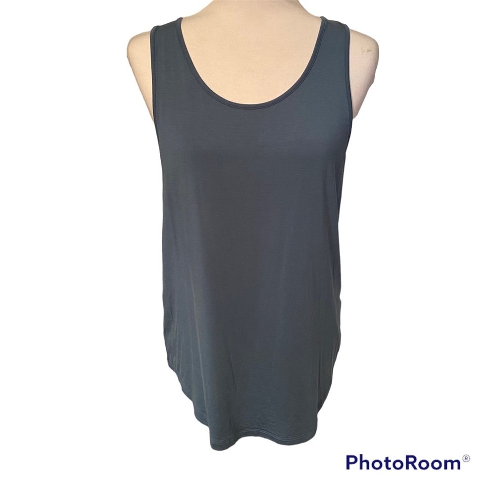 TAVI TOP TANK POWDER BLUE SCOOP NECK & BACK SLEEVELESS SIZE M